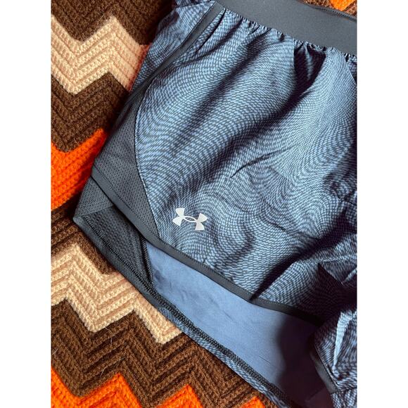 Under Armour Fly By 2.0 Athletic Shorts Womens sz XL NWT Grey Black - Picture 2 of 6